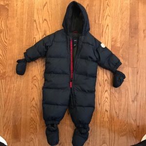 Dark blue baby gap snowsuit 6-12 months